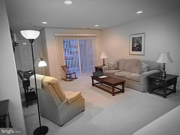 5th image of 131 Horseshoe Dr