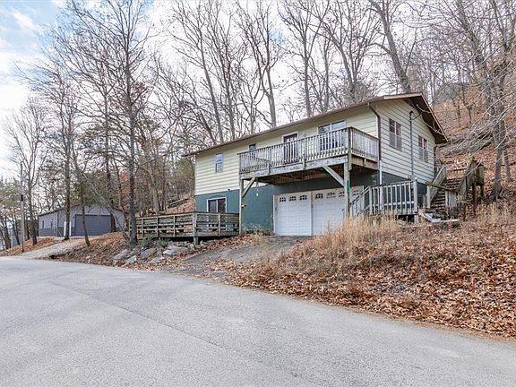 3rd image of 11579 Hickory Dr