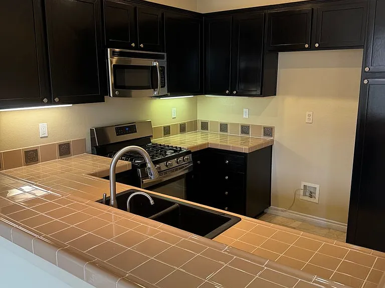 170 Trofello Ln — Photo 7