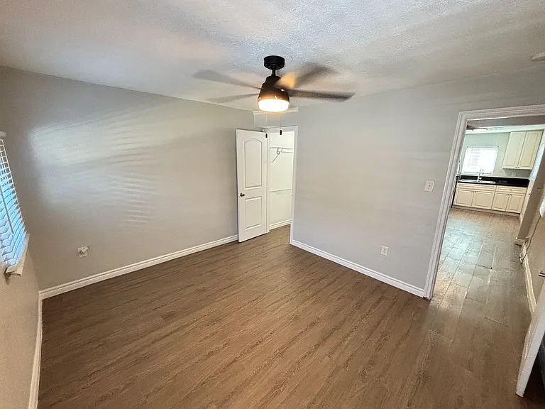 1101 Stewart Ave — Photo 9