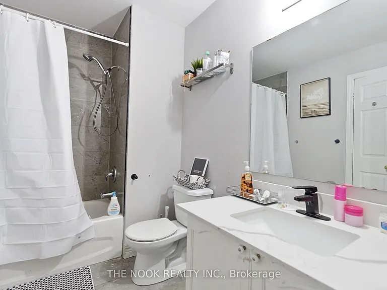 119 Brownstone Cres — Photo 28