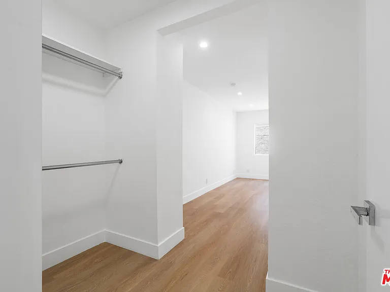 3939 Moore St #204 — Photo 31