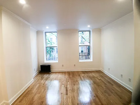 Rented by Francine Realty | media 9