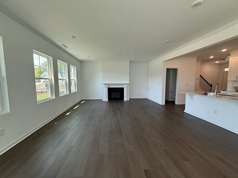 711 Painted Daisy Ln — Photo 6