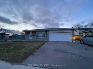857 Westlock Rd, Mississauga, ON L5C1K7