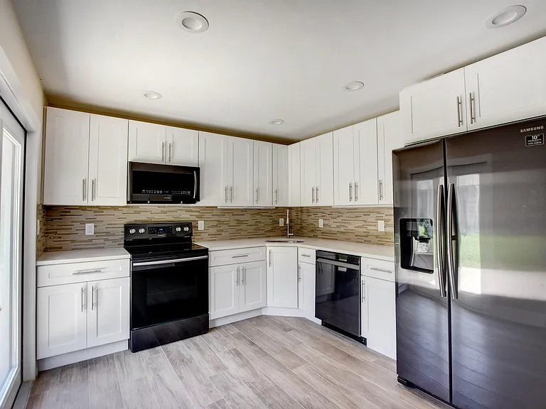 9188 Birmingham Dr — Photo 8