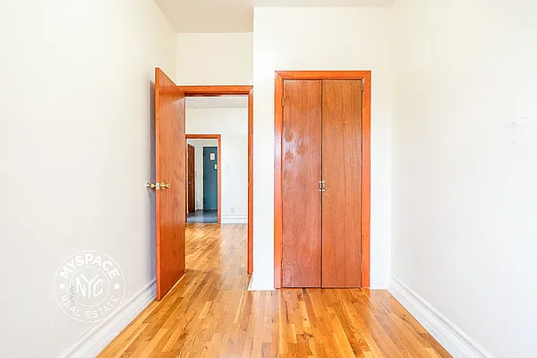 Rented by MySpaceNYC | media 21