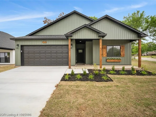 9125 S 30th St, Fort Smith, AR 72908