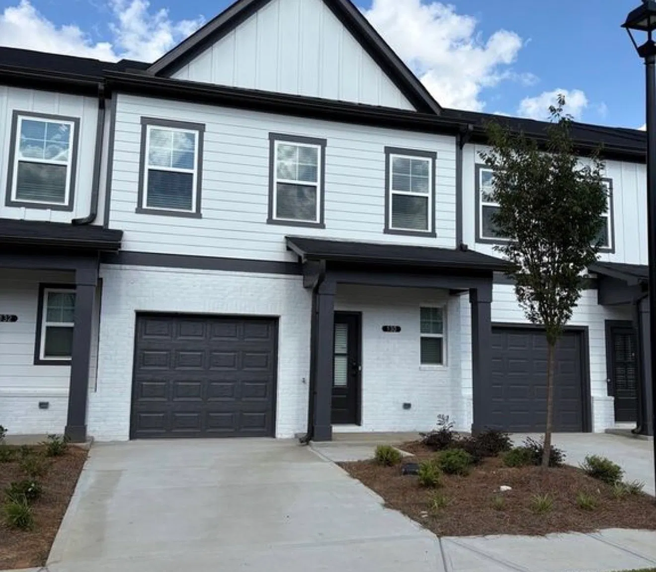 3 bed, 2.5 bath, 1368 sqft, $1,650 — Photo 3
