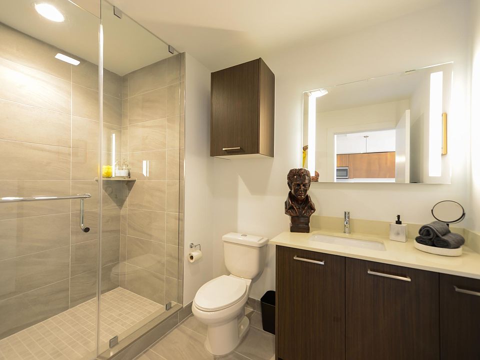 2nd image of 182 NE 29th St #728