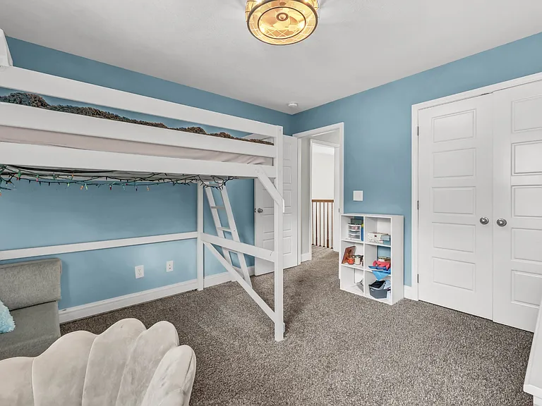 323 Crusaw Dr — Photo 22