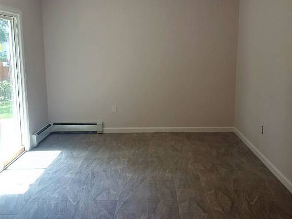 5th image of 0 Coles St