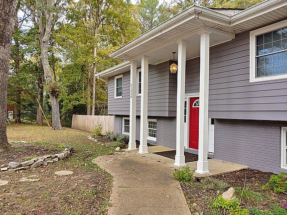 4th image of 21536 Lynn Dr