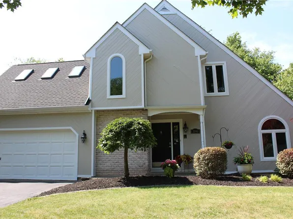 1040 Johnston Dr, Bethlehem, PA 18017