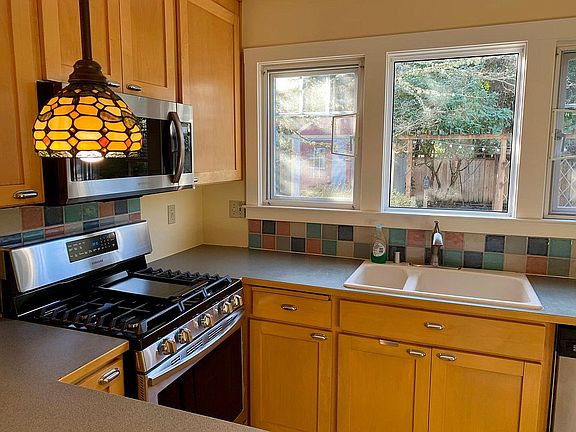 New gas cooking range with griddle