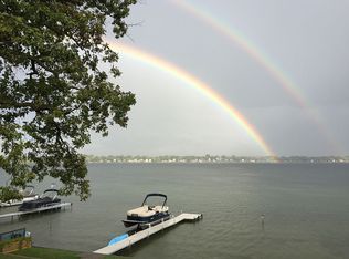 1517 W Lake Dr, Novi, MI 48377