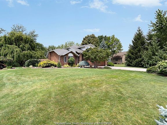 4th image of 605 Markham Dr