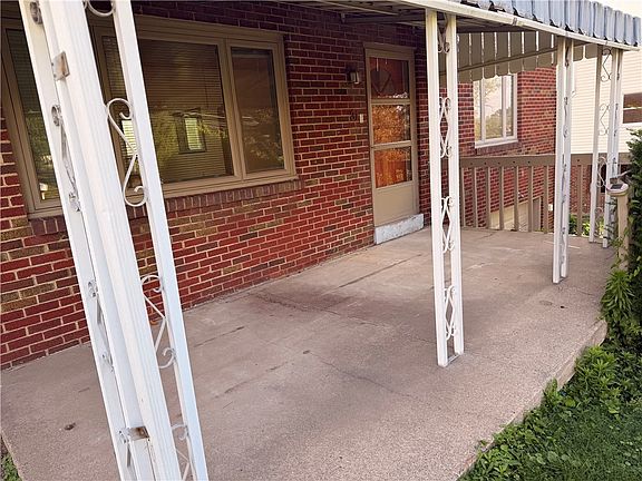 2nd image of 31 Ewing Rd