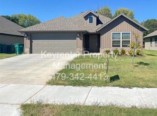 505 E Wire Ridge Dr, Rogers, AR 72758