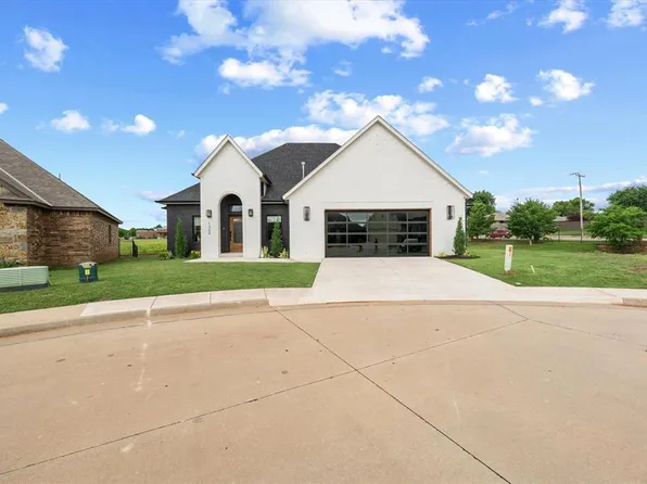 1304 Katelyn Ct, Yukon, OK 73099