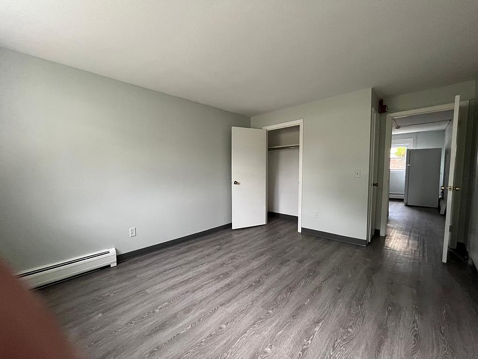 2nd image of 200 Pawtucket Ave #1