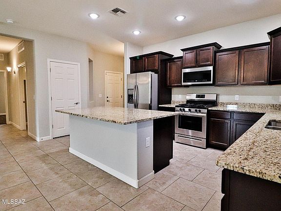 3rd image of 282 W William Carey St #1