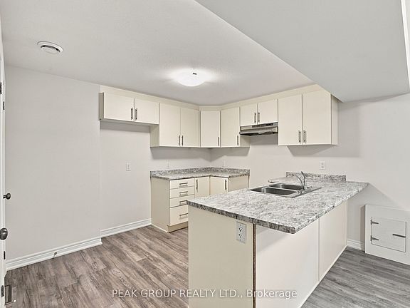 5th image of 21 Barker Pkwy #2
