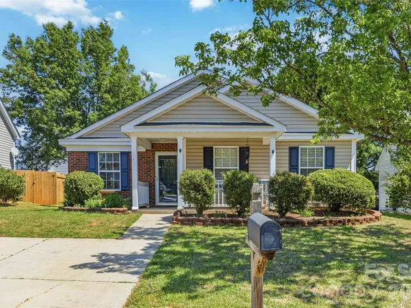 110 Camforth Dr, Mooresville, NC 28117