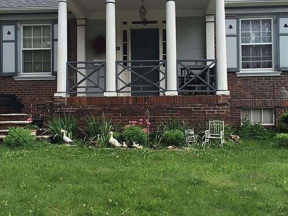 2nd image of 3 Briarwood Ave
