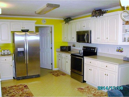 2nd image of 879 Logan Place Rd