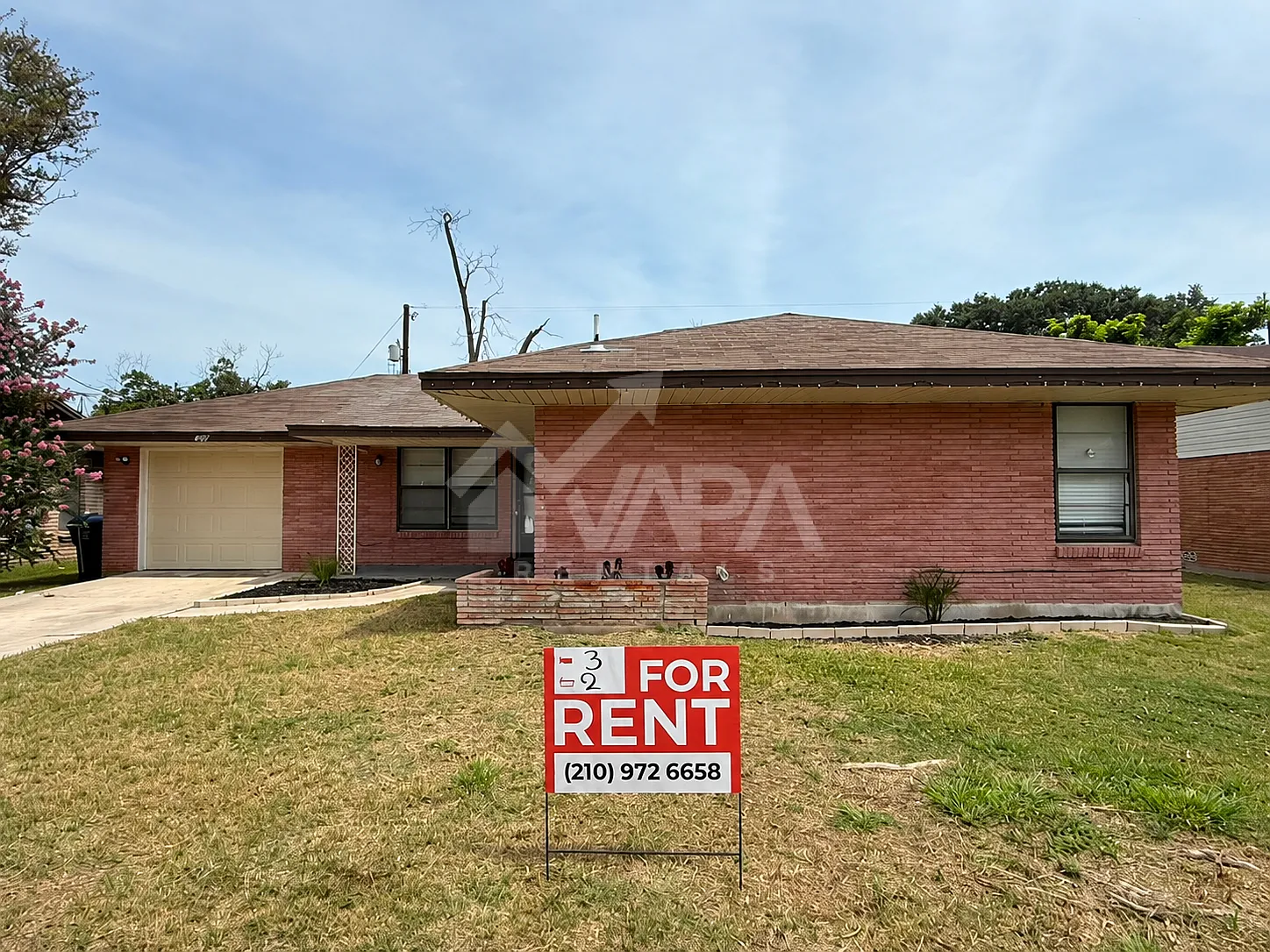 3 bed, 1548 sqft, $2,100 — Photo 1