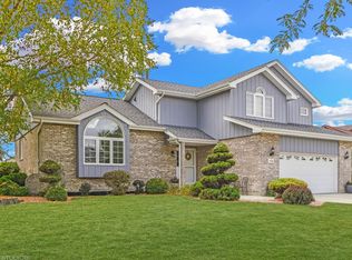 19340 Tara Ct, Mokena, IL 60448