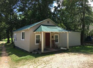 819 Curtis St, Paris, TN 38242