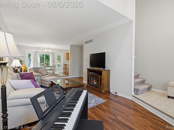 3rd image of 443 Natures Cove Ct
