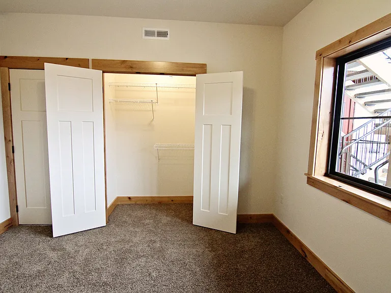 4015 S Russell St — Photo 55