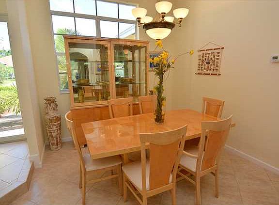 4th image of 2268 SW Abalon Cir
