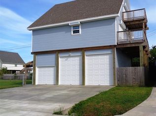 16635 Francis Drake Rd, Jamaica Beach, TX 77554