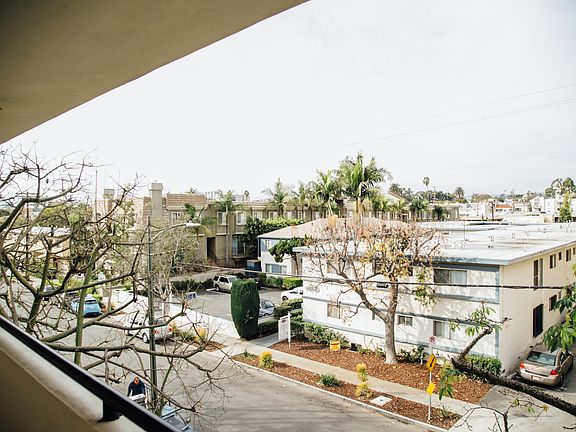 5th image of 3600 Empire Dr APT 102