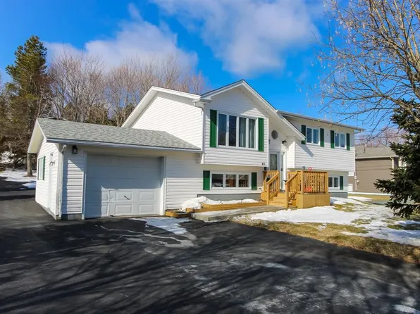 46 Monument Road, Conception Bay South, NL A1W2C7