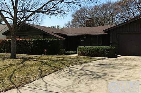 1st image of 3108 Phoenix Dr