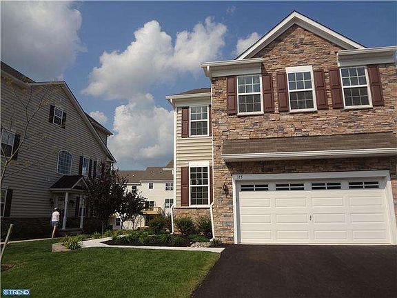 2nd image of 315 Fairfield Cir S
