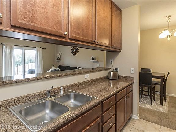 5th image of 6350 Coachlight Dr Unit 1205