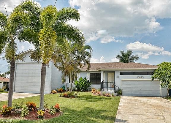 3rd image of 6302 Plumosa Ave