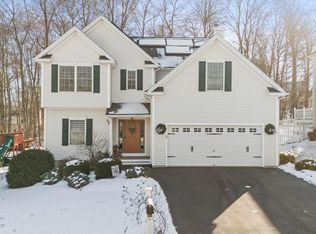 18 Mathieu Ln, East Hampton, CT 06424