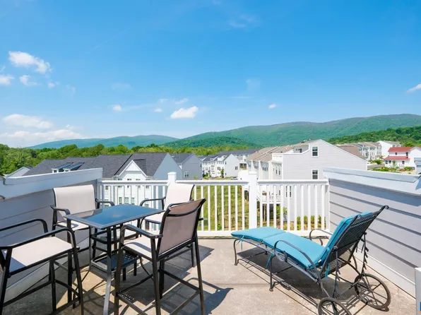 4413 Alston St, Crozet, VA 22932