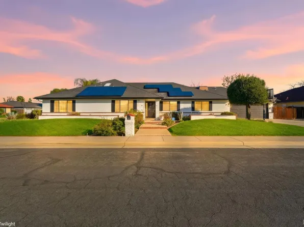 388 Timberline Ct, Hanford, CA 93230