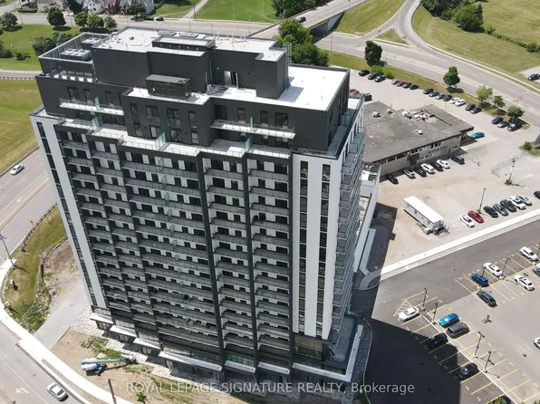 33 Erie Ave, Brantford, ON