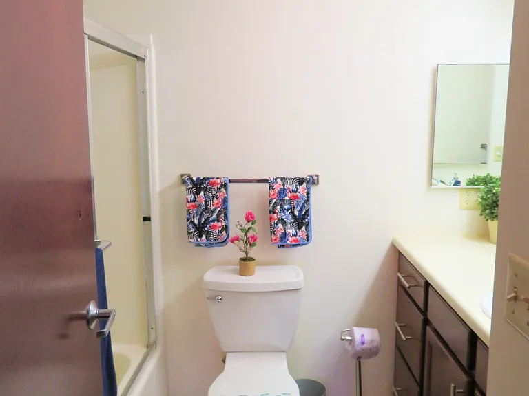 111 S Cayuga St — Photo 42