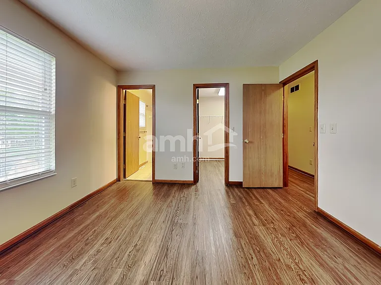 713 W Aberdeen Dr — Photo 12