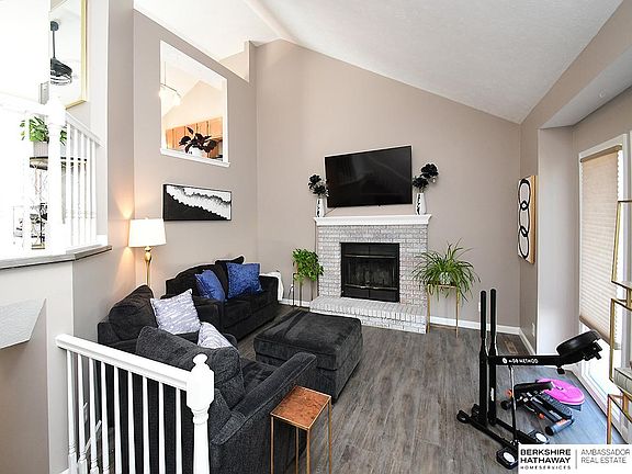 5th image of 4651 N 127th St